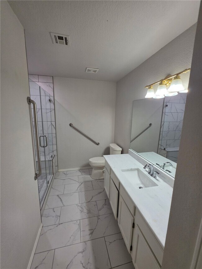 Building Photo - 809 Kinkade Pl