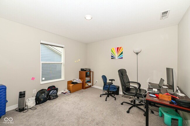 Building Photo - 9904 Delmore Dr