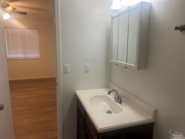 Building Photo - 7225 W Fairfield Dr
