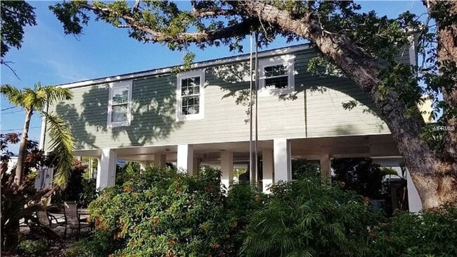 Building Photo - Single Family Home - 3 bedroom - 2 bath