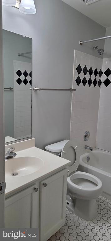 Building Photo - 3083 Antrim Cir