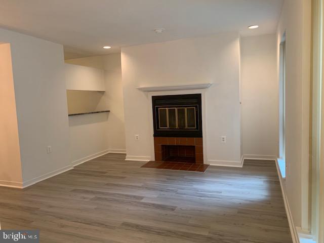 Building Photo - 516 S Charles St