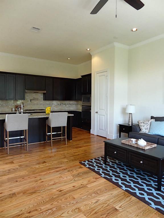 Living Space - 1021 W 21st St