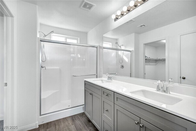 Building Photo - 4054 E Tonopah Ave