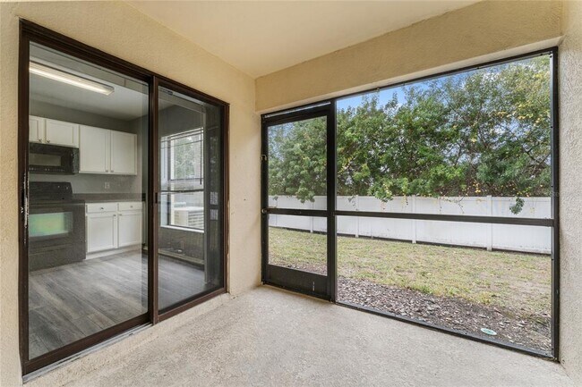 Building Photo - 2661 Oleander Lakes Dr