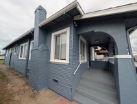 Building Photo - 7115 Weld St