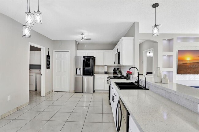 Building Photo - 1110 Gardanne Ct