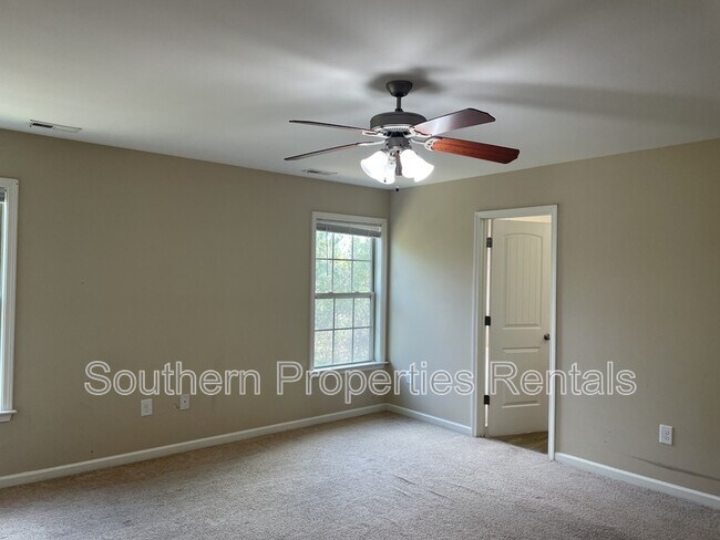 Building Photo - 42 Expedition Dr