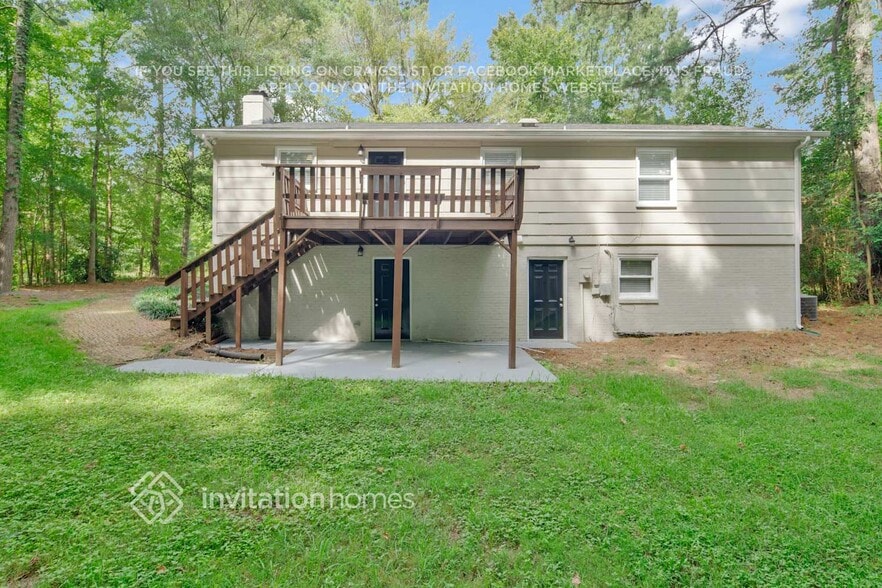 Building Photo - 12220 Plover Dr