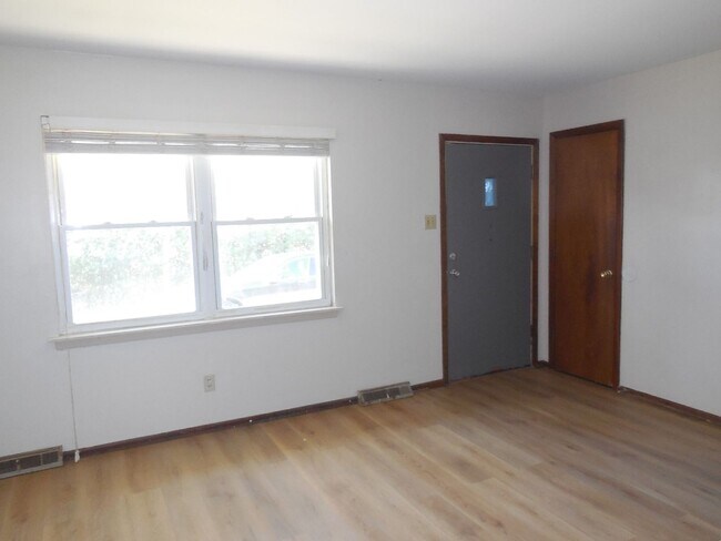 Building Photo - 1228-1230  Olivette