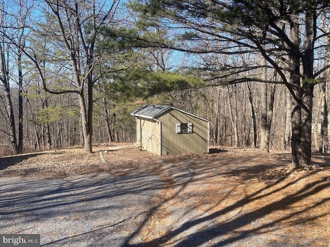 Building Photo - 66 Tipperary Trail