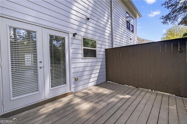 Building Photo - 1805 Liberty Pkwy NW