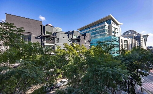 Building Photo - 1050 Island Ave