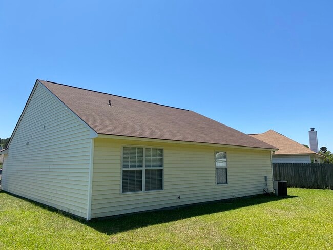 Building Photo - 144 Berwick Lakes Blvd