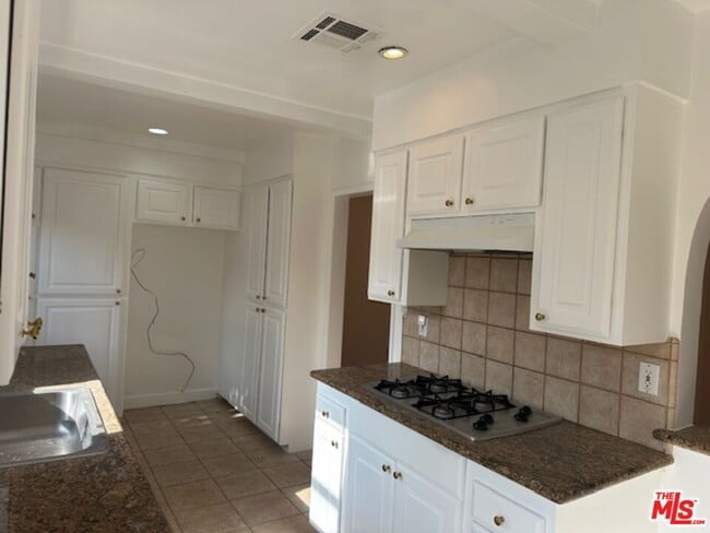 Building Photo - 5368 Crebs Ave