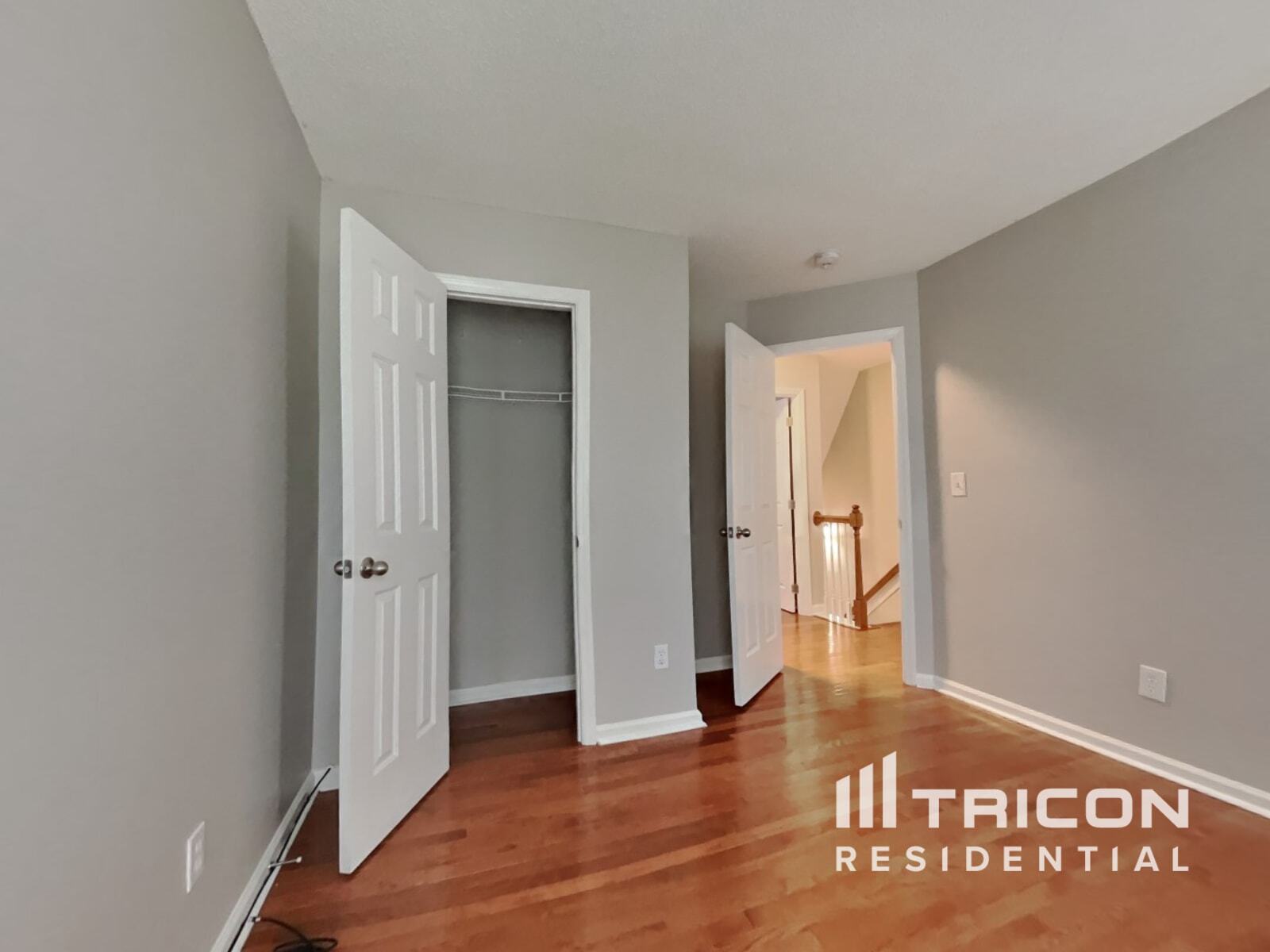 Building Photo - 1512 Ballard Ct