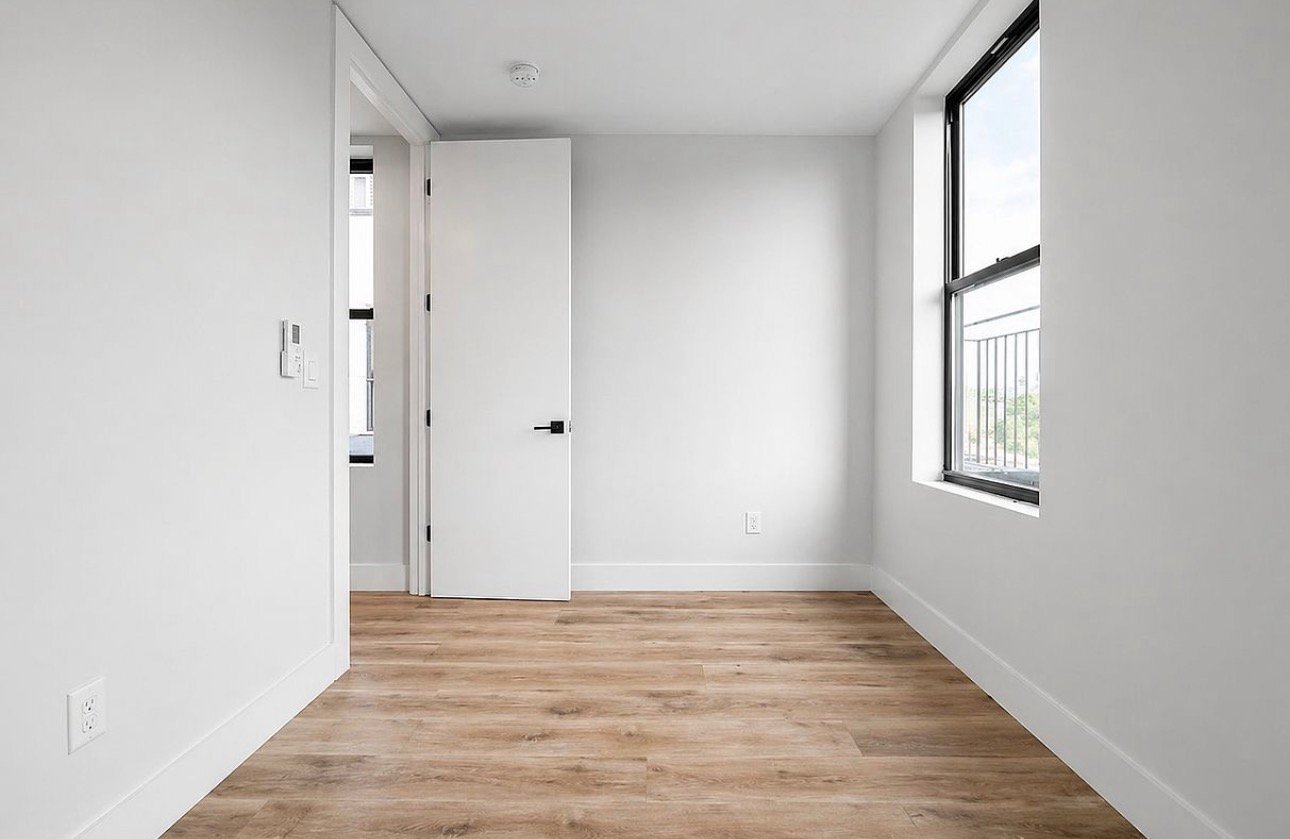 Building Photo - 1369 St Johns Pl