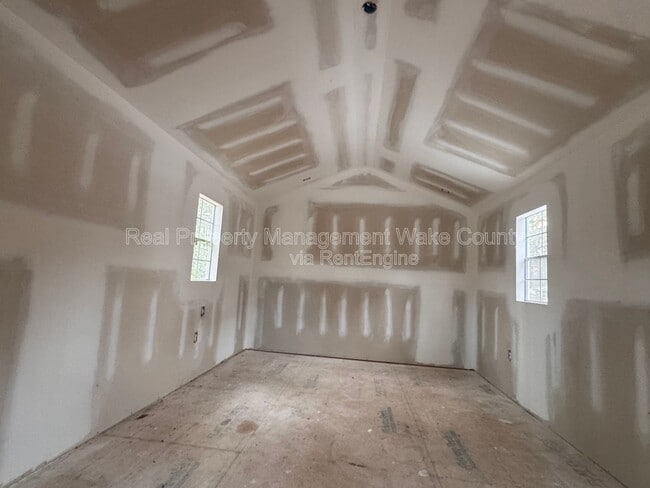 Building Photo - 1505 Axum Rd