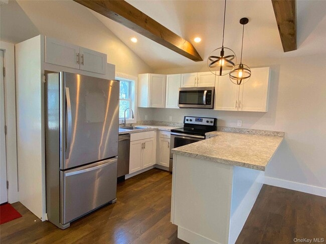 Building Photo - 230 NY-32 N