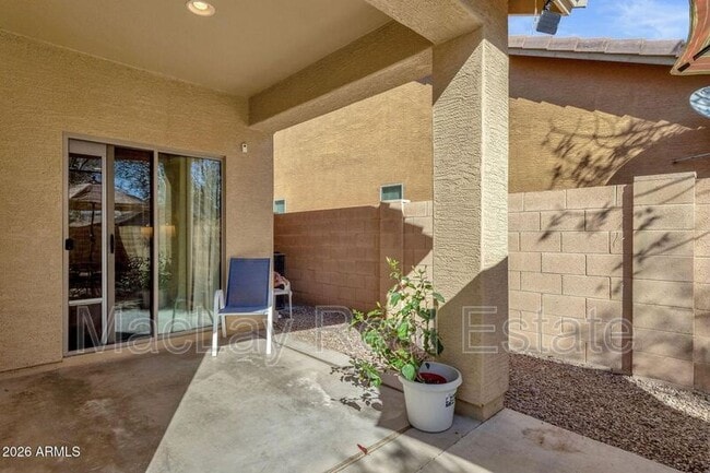 Building Photo - 18337 N Soft Wind Dr