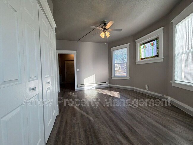 Building Photo - 1215 Peach St