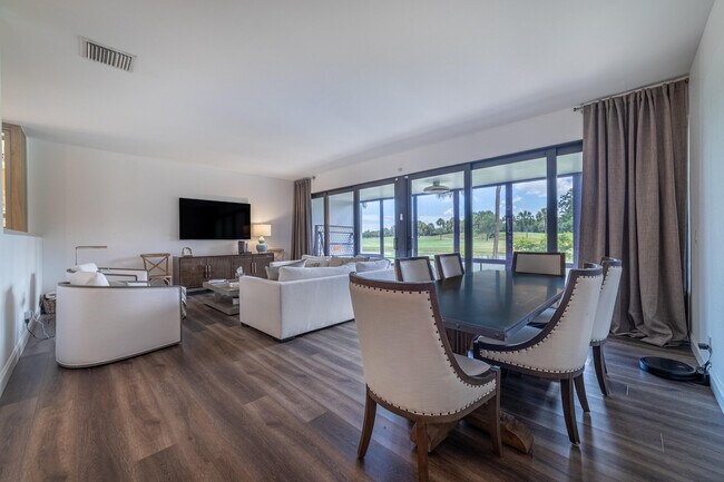 Building Photo - 2451 Presidential Way