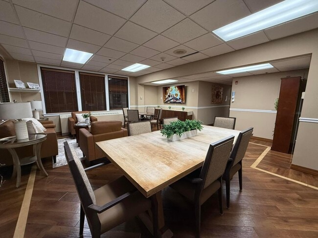 Renovated Sun Room - The Pearl of Montclare Memory Care