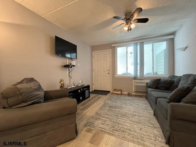 Building Photo - 9510 Amherst Ave