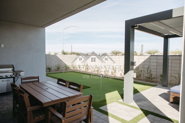 Building Photo - 10262 E Utah Ave