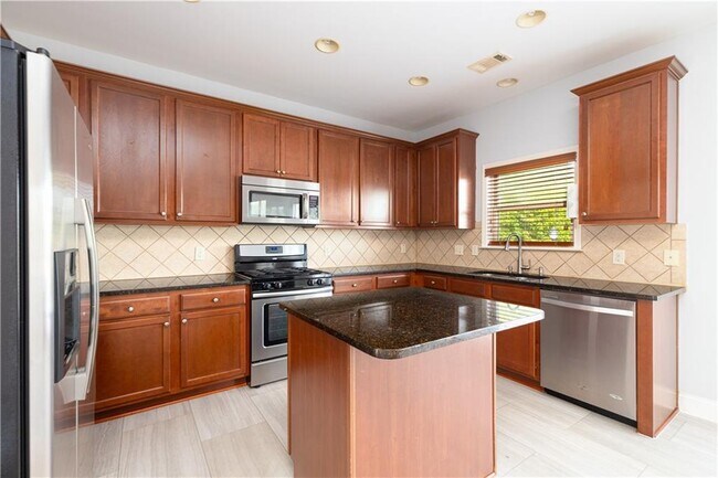 Building Photo - 2425 Delamore Chase