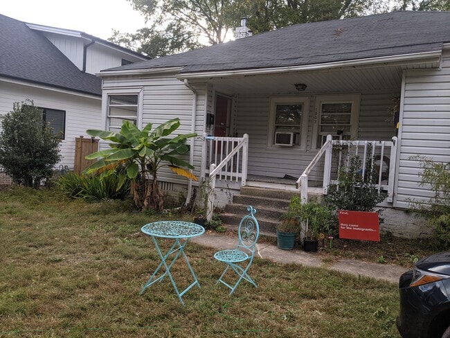 Primary Photo - 1003 Virgie St