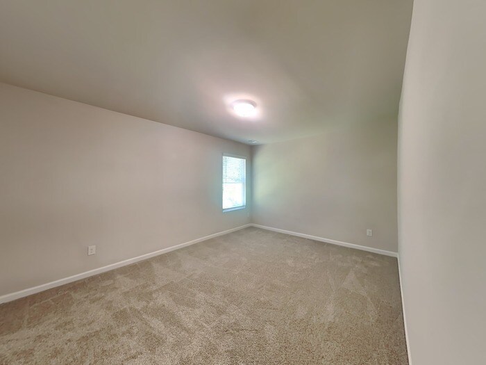 Building Photo - 1048 Wedgewood Ct NE