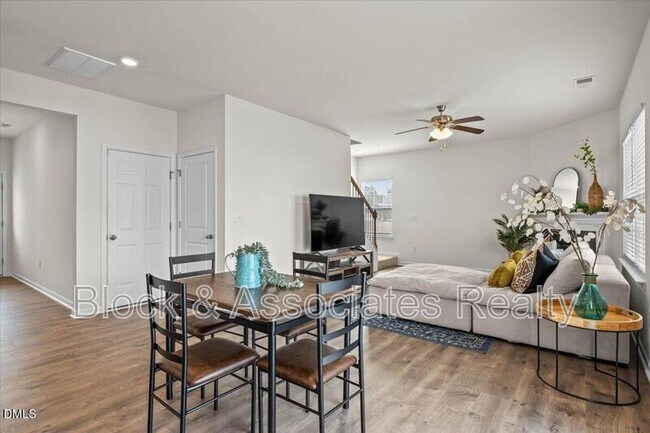 Building Photo - 97 Long Mdw Ln