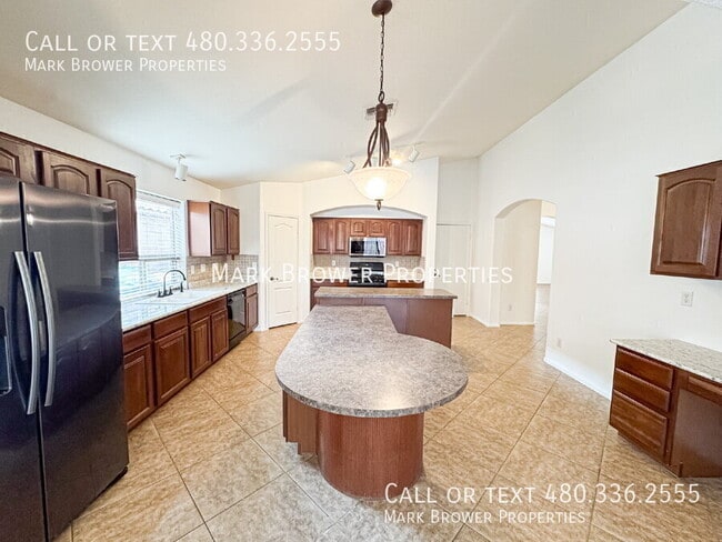 Building Photo - 21657 Dietz Dr