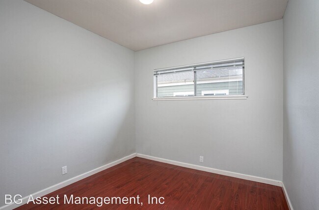 Building Photo - 1525 Alcatraz Ave