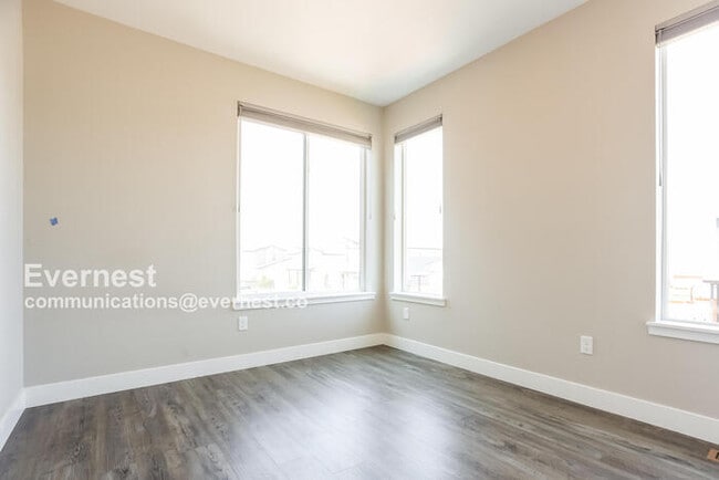 Building Photo - 6148 N Dayton St