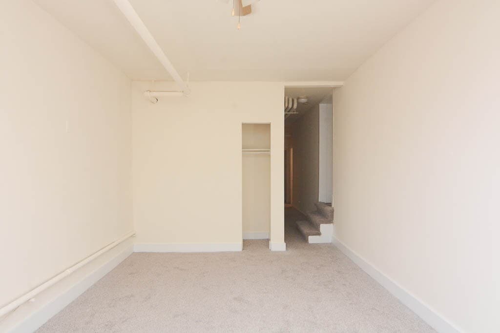 Building Photo - 1542 N Kedzie Ave