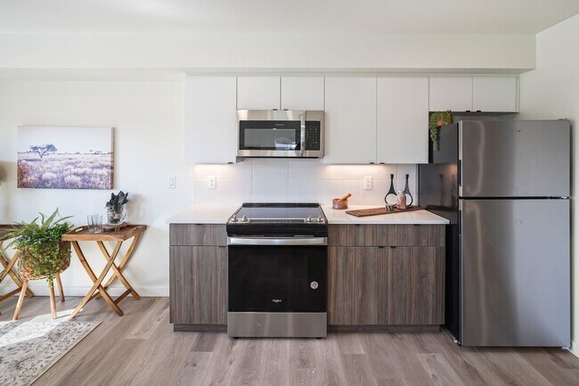 Building Photo - Edgewater Apartments: Tranquil Canal-Side ...