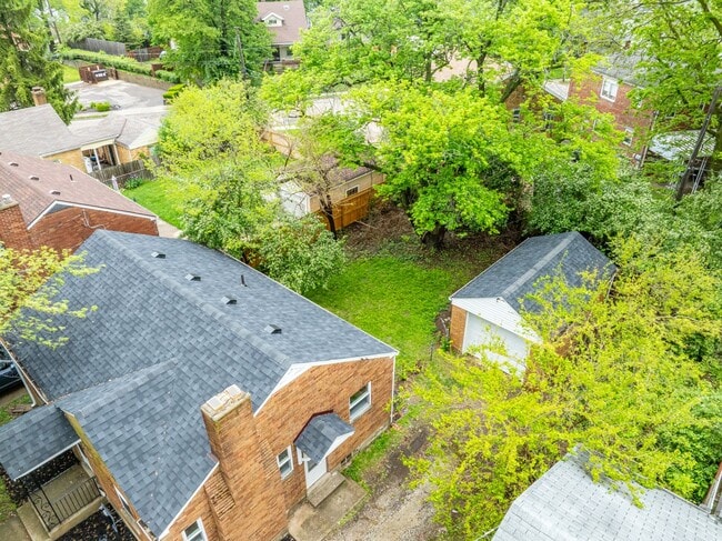 Building Photo - Charming 2-Bedroom Home in Dayton's Belmont Neighborhood