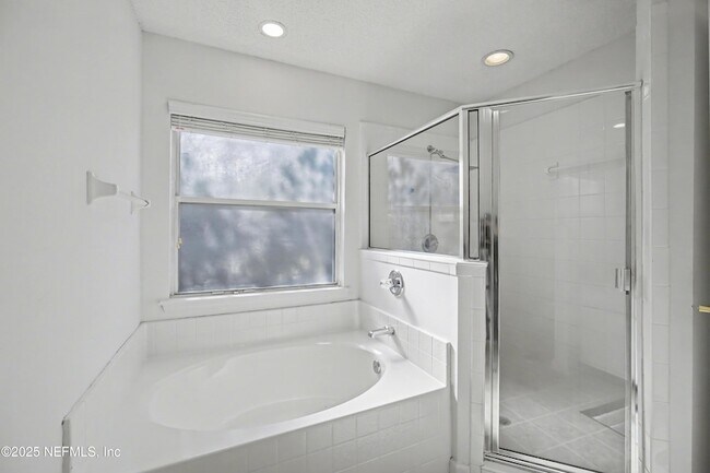 Building Photo - 1290 Ardmore St