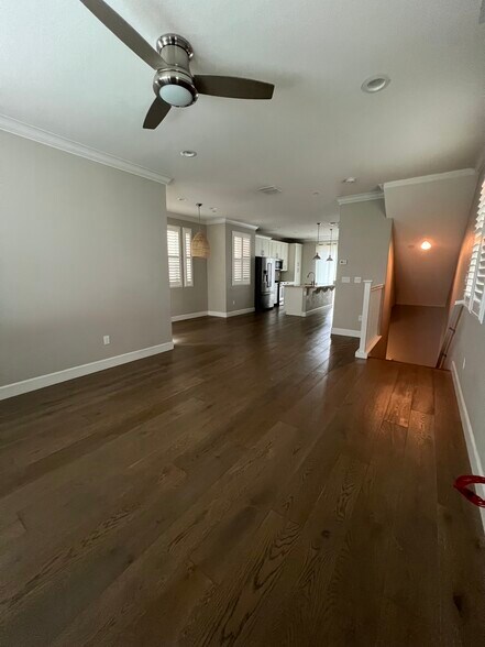 living room area - 2904 Worthing Cmn