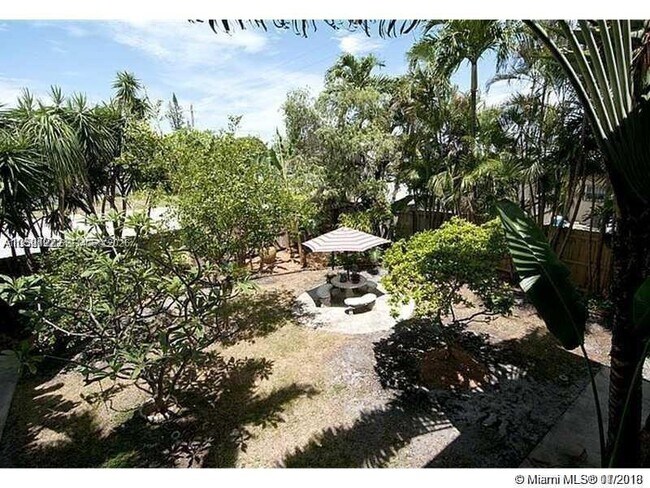 Building Photo - 400 SE 31st St