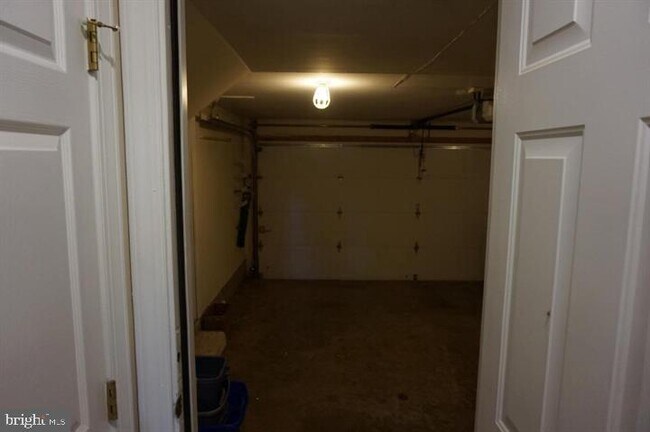 Building Photo - 8036 Kidwell Town Ct