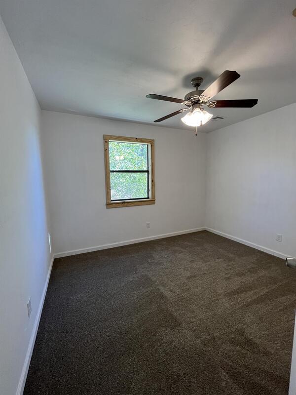 Building Photo - 16026 County Rd