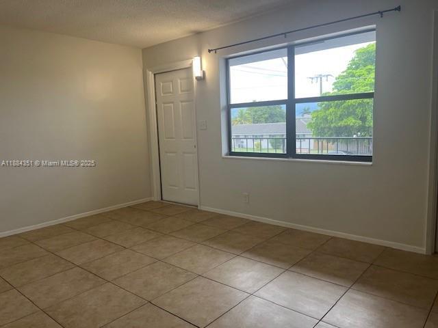 Building Photo - 5610 NE 18th Ave