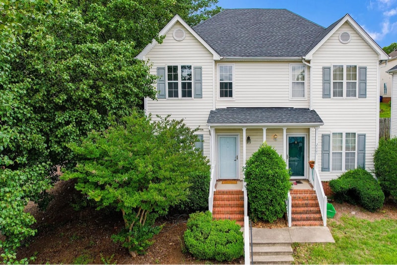 Primary Photo - 2001 Turtle Point Dr