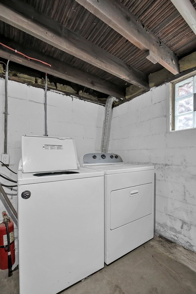 Building Photo - 1216 Atcheson St