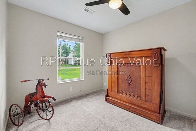 Building Photo - 5133 Cook Ave