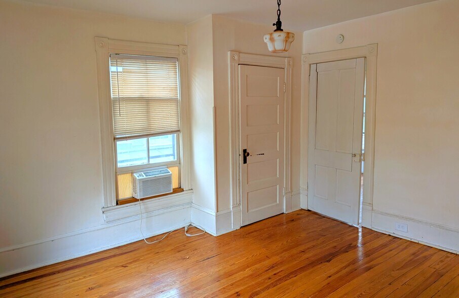 Building Photo - 432 Highland Ave SW