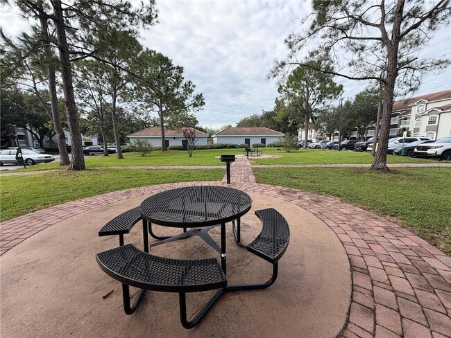Building Photo - 14037 Fairway Island Dr